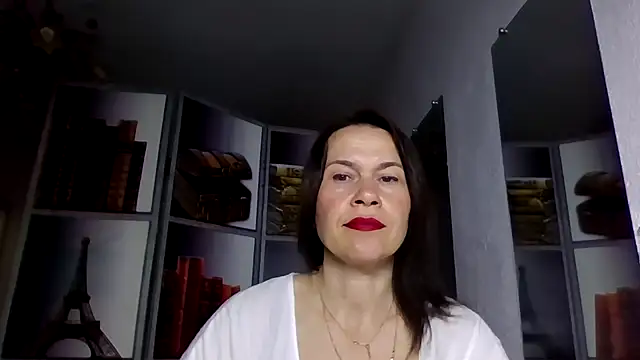 Selena Moo online show from 04/02/26, 07:15