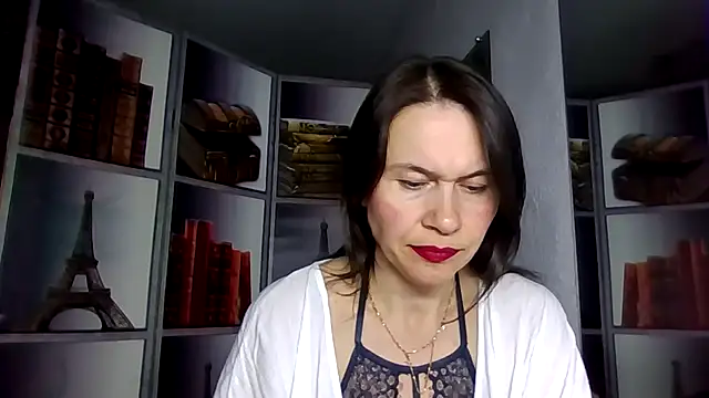 Selena Moo online show from 03/19/26, 10:43