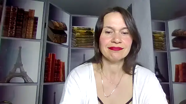 Selena Moo online show from 03/31/26, 08:11