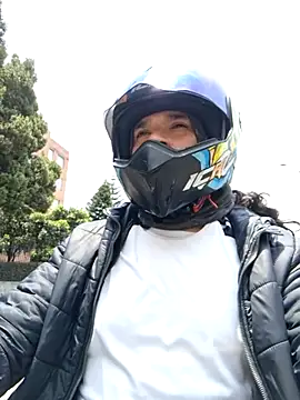 Snapshot of old_soul_and_young_spirit chatting on 04/03/26, 04:46 old soul and young spirit online show from 04/03/26, 04:46