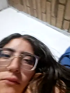 Snapshot of old_soul_and_young_spirit chatting on 04/12/26, 11:30 old soul and young spirit online show from 04/12/26, 11:30