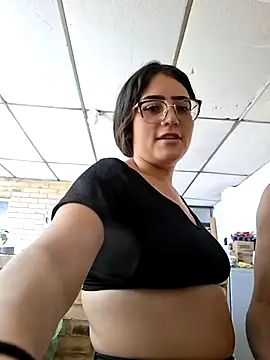 Snapshot of old_soul_and_young_spirit chatting on 04/10/26, 07:54 old soul and young spirit online show from 04/10/26, 07:54