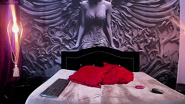 Snapshot of roxxxan_ chatting on 03/26/26, 08:18 roxxxan online show from 03/26/26, 08:18