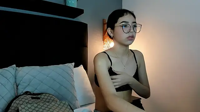 sofi alix online show from 05/04/26, 08:00