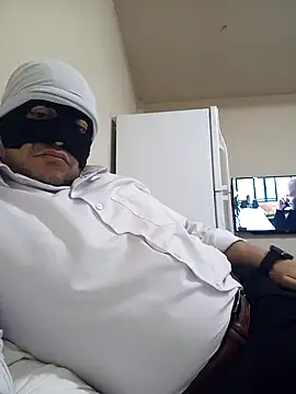 Snapshot of trkk9715 chatting on 03/20/26, 08:10 trkk9715 online show from 03/20/26, 08:10