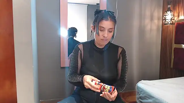 HELLEN MARK online show from 05/28/26, 11:05