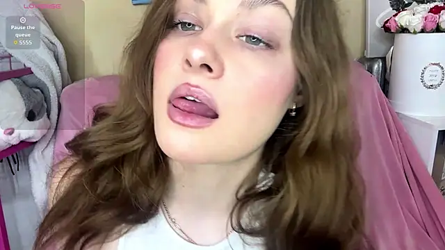 AvroraDisney online show from 04/11/26, 05:27