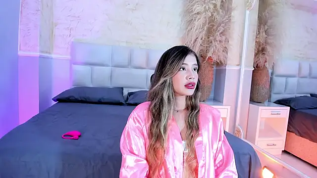 EmilyJohnsoon online show from 04/16/26, 01:56