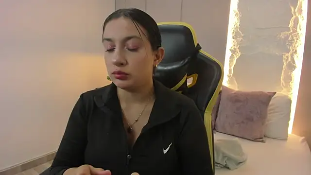 kira relish online show from 04/09/26, 11:16