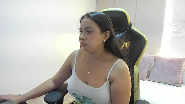 kira relish online show from 04/11/26, 11:03