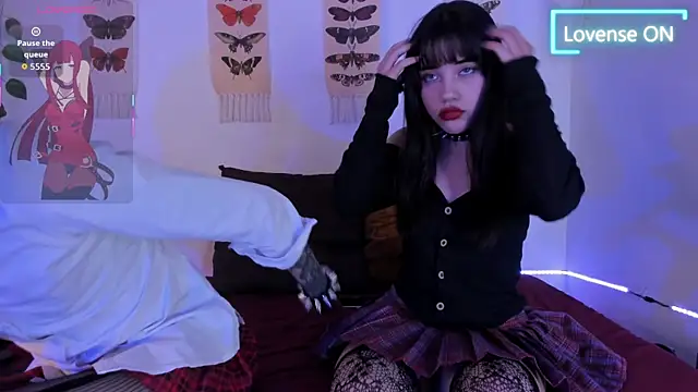 JuneVelvet online show from 04/26/26, 01:14