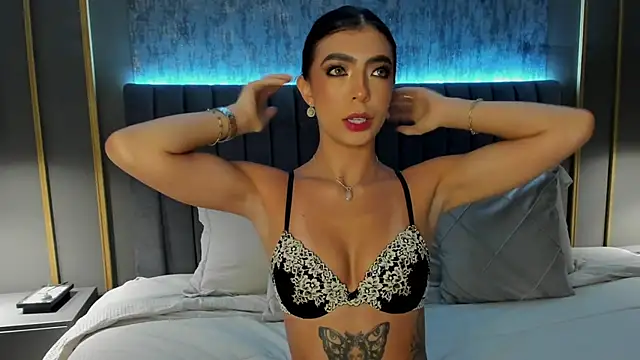 Snapshot of NINA_ROSEE397 chatting on 04/11/26, 11:52 NINA ROSEE397 online show from 04/11/26, 11:52