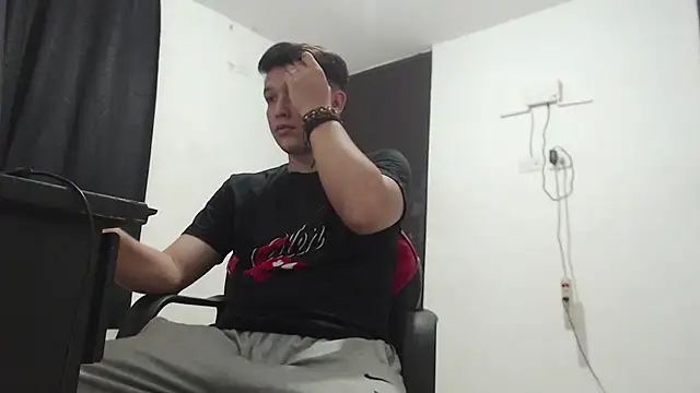 Lucifeeeer 666 online show from 04/24/26, 07:49