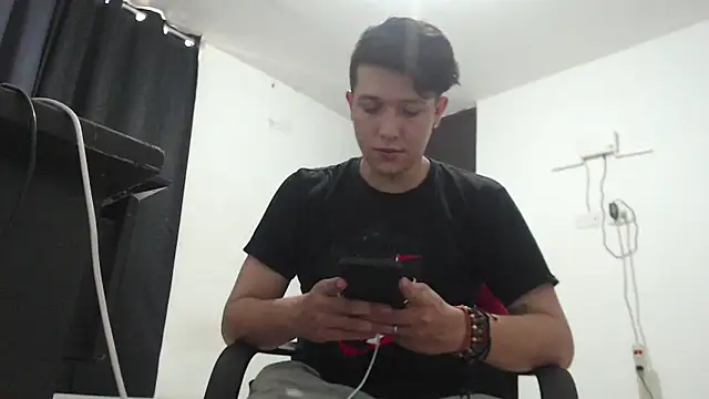 Lucifeeeer 666 online show from 04/25/26, 08:28