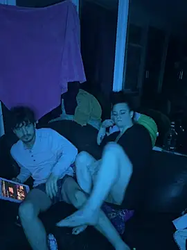 Snapshot of babesanddaddy chatting on 04/08/26, 04:58 babesanddaddy online show from 04/08/26, 04:58