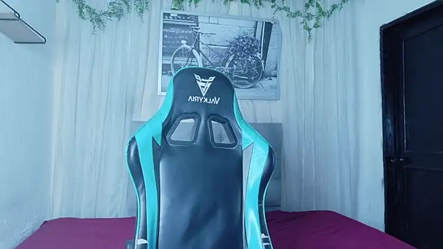 NIO kitty online show from 04/04/26, 05:36