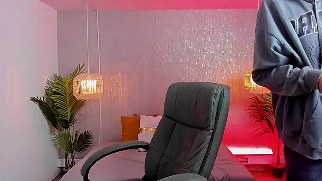 Snapshot of Gio_carangi chatting on 03/28/26, 03:07 Gio carangi online show from 03/28/26, 03:07