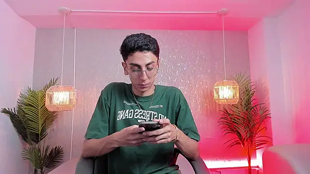 Snapshot of Gio_carangi chatting on 03/29/26, 03:30 Gio carangi online show from 03/29/26, 03:30