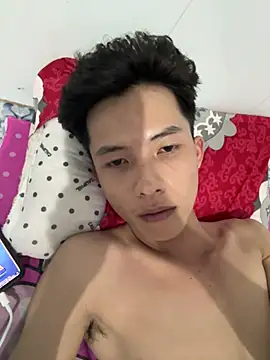 Nguyencuong1999 online show from 04/22/26, 10:33