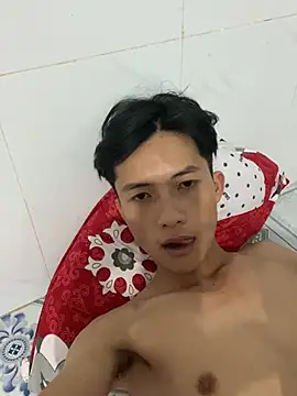 Nguyencuong1999 online show from 04/01/26, 10:27
