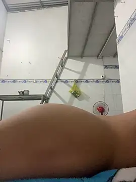 Nguyencuong1999 online show from 04/05/26, 08:26