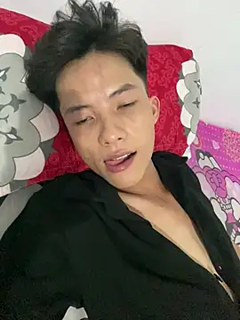 Nguyencuong1999 online show from 04/12/26, 06:05