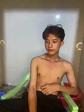 Nguyencuong1999 online show from 05/27/26, 03:19