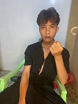 Nguyencuong1999 online show from 05/24/26, 01:22
