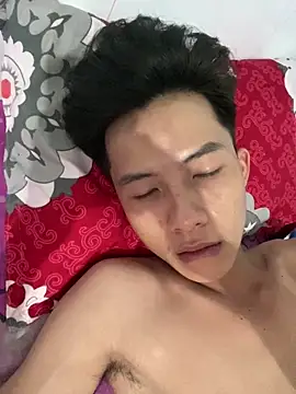 Nguyencuong1999 online show from 04/18/26, 01:30