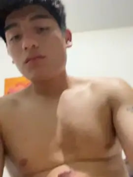 Snapshot of Piero_1369 chatting on 04/12/26, 08:39 Piero 1369 online show from 04/12/26, 08:39