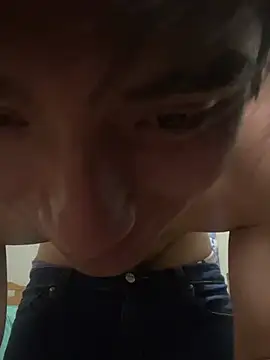 Snapshot of Piero_1369 chatting on 04/12/26, 08:45 Piero 1369 online show from 04/12/26, 08:45