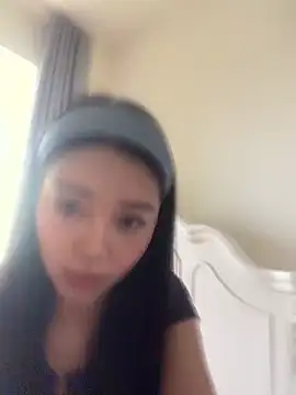 Snapshot of kiki-chloe chatting on 04/07/26, 06:26 kiki-chloe online show from 04/07/26, 06:26