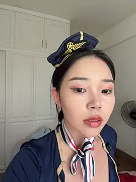 Snapshot of kiki-chloe chatting on 04/12/26, 06:38 kiki-chloe online show from 04/12/26, 06:38