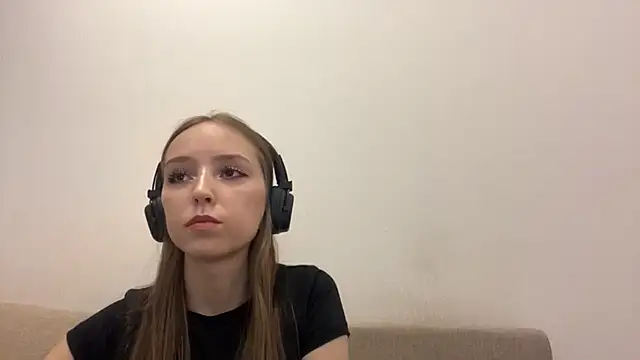 TanjaBrounson online show from 03/23/26, 01:11