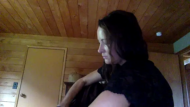 Snapshot of HANA478 chatting on 04/10/26, 10:06 HANA478 online show from 04/10/26, 10:06