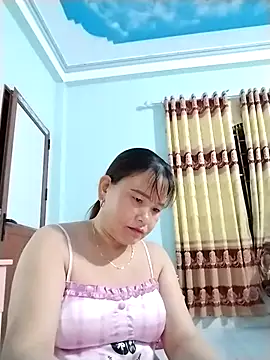 Snapshot of Moubie1 chatting on 05/03/26, 03:26 Moubie1 online show from 05/03/26, 03:26