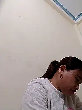 Moubie1 online show from 04/12/26, 11:24