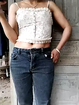 Personality-girl- online show from 04/09/26, 10:21