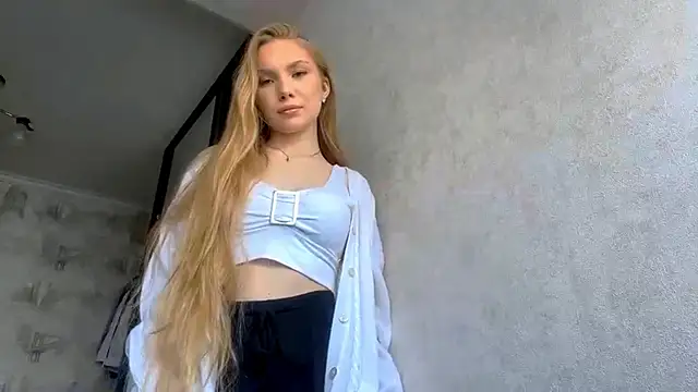 CarolineNine online show from 03/27/26, 12:17