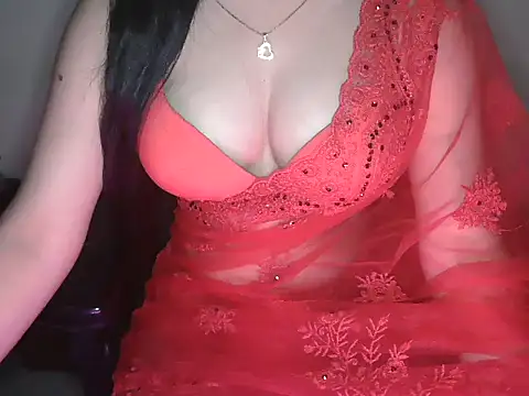 Snapshot of urvashi_rai chatting on 05/13/26, 04:47 urvashi rai online show from 05/13/26, 04:47