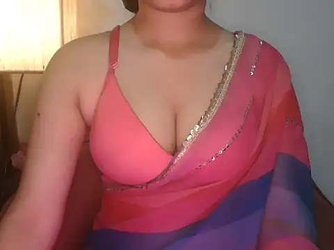Snapshot of urvashi_rai chatting on 07/11/26, 09:20 urvashi rai online show from 07/11/26, 09:20