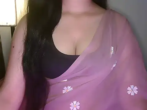 Snapshot of urvashi_rai chatting on 07/07/26, 03:15 urvashi rai online show from 07/07/26, 03:15