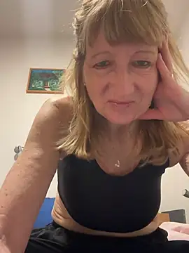 MatureKim online show from 04/05/26, 06:25