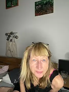 MatureKim online show from 05/11/26, 06:49
