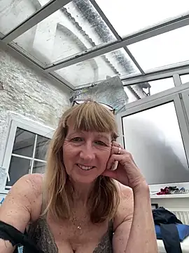 MatureKim online show from 04/15/26, 05:39