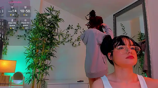 Snapshot of mira0_0 chatting on 04/04/26, 07:31 mira0 0 online show from 04/04/26, 07:31