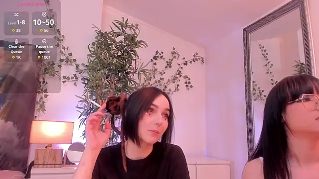 Snapshot of mira0_0 chatting on 04/07/26, 07:26 mira0 0 online show from 04/07/26, 07:26