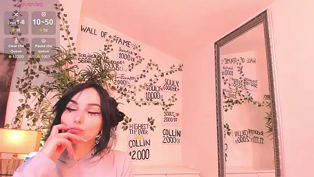 Snapshot of mira0_0 chatting on 05/04/26, 08:44 mira0 0 online show from 05/04/26, 08:44
