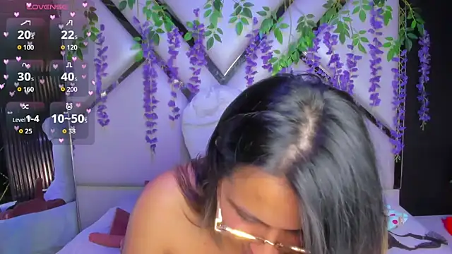 Freyaa Millerr online show from 05/20/26, 03:36
