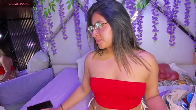 Freyaa Millerr online show from 05/10/26, 03:54